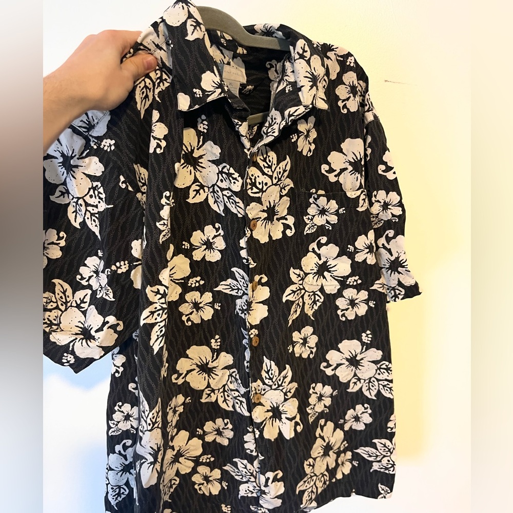 CLASSIC HAWAIIAN SHIRT SIZE: XL